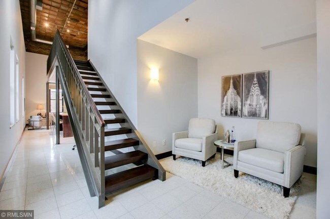 Building Photo - 214 4th Street East, Unit 201