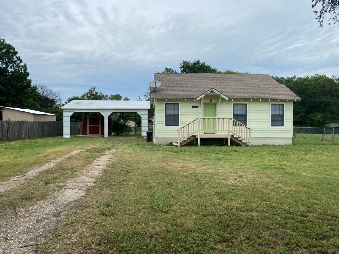 608 Ninth St, Hico, TX 76457 House Rental in Hico, TX