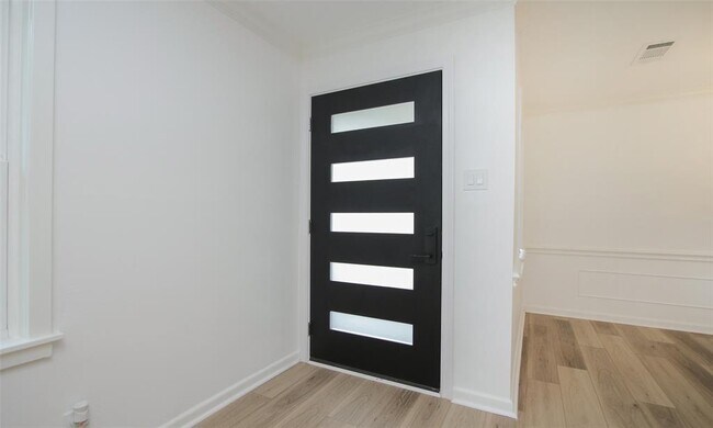 Foto del edificio - 10803 Chimney Rock Rd