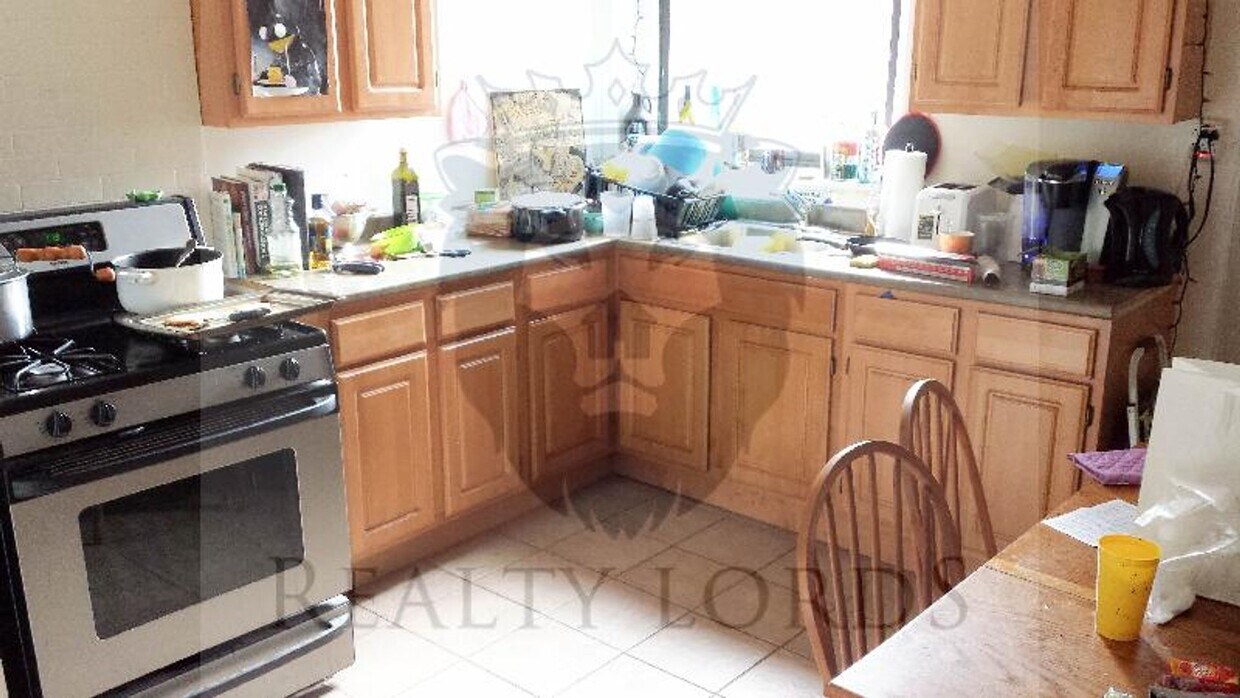 Building Photo - 247 Harvard Ave