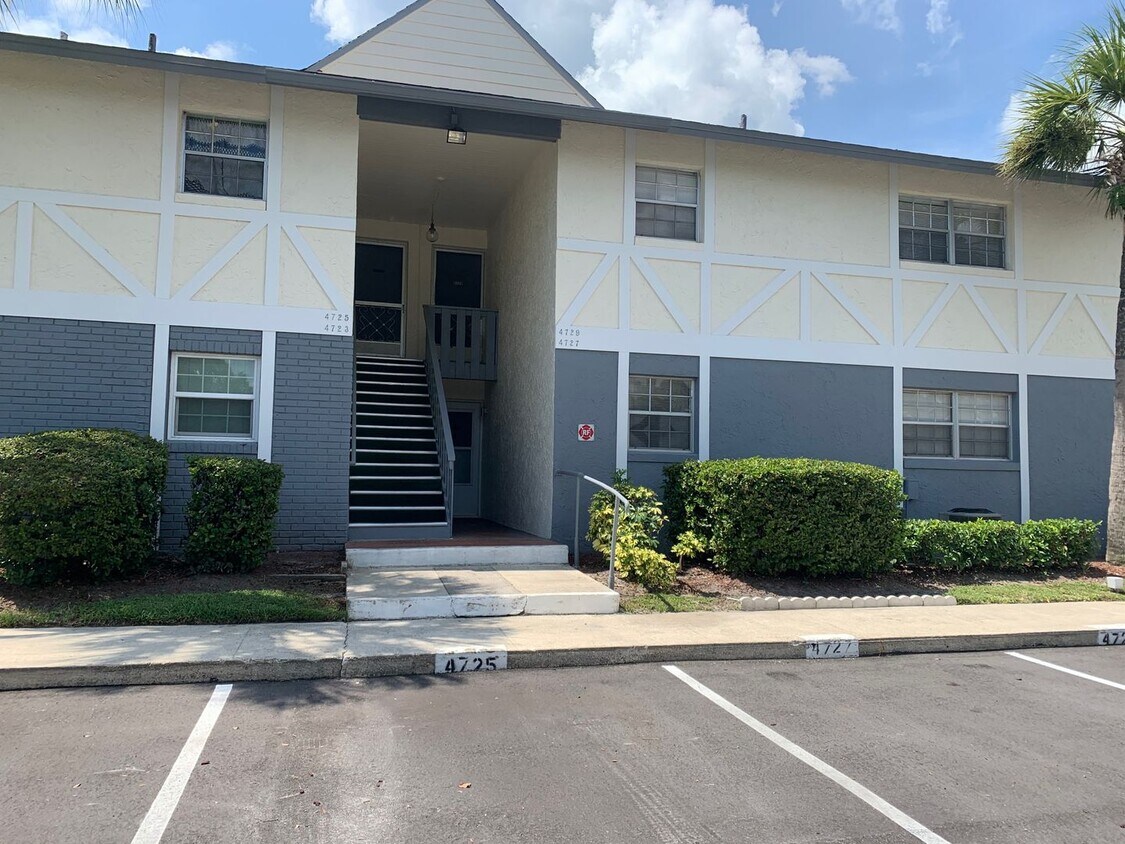 Primary Photo - Nice 2/2 Condo in Great Location in St. Cloud