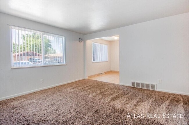 Building Photo - 4580 Everett Ct