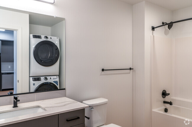 1BR A, 1BA, - 703SF - Bathroom - Hudson West