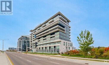 Building Photo - 395-395 Dundas St W