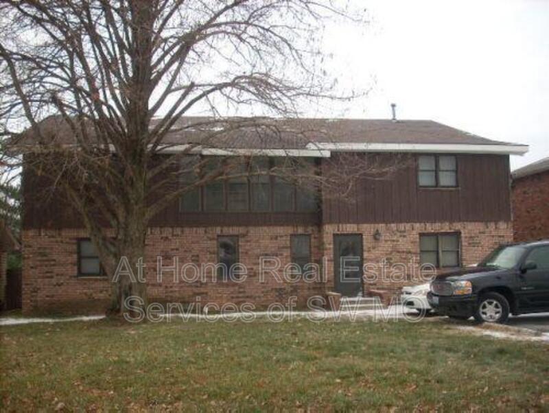 Foto principal - 2049 S National Ave