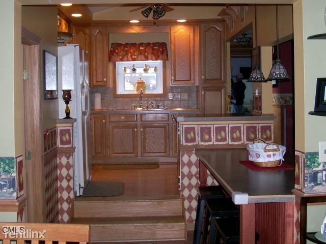 Foto del edificio - 4 br, 1 bath House - 745 Ruth St