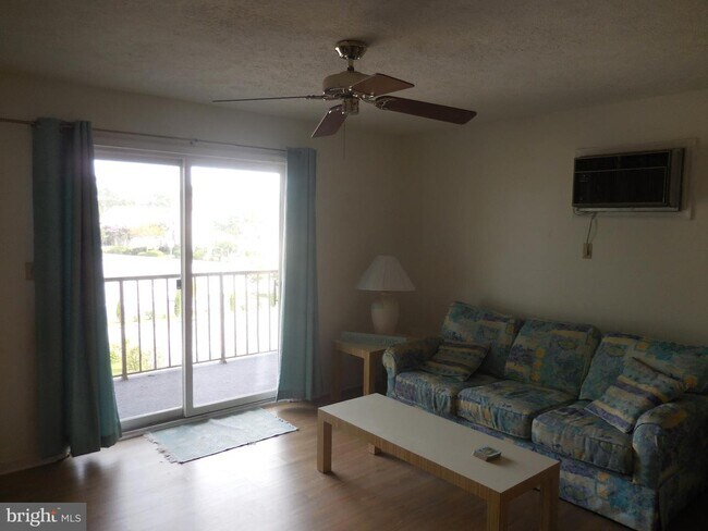 Foto del edificio - 14403 Lighthouse Ave