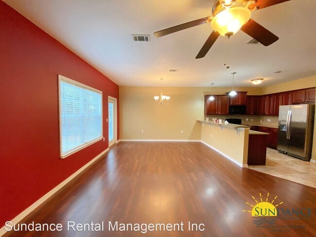 Building Photo - 3 br, 2.5 bath House - 338-B Harris Street