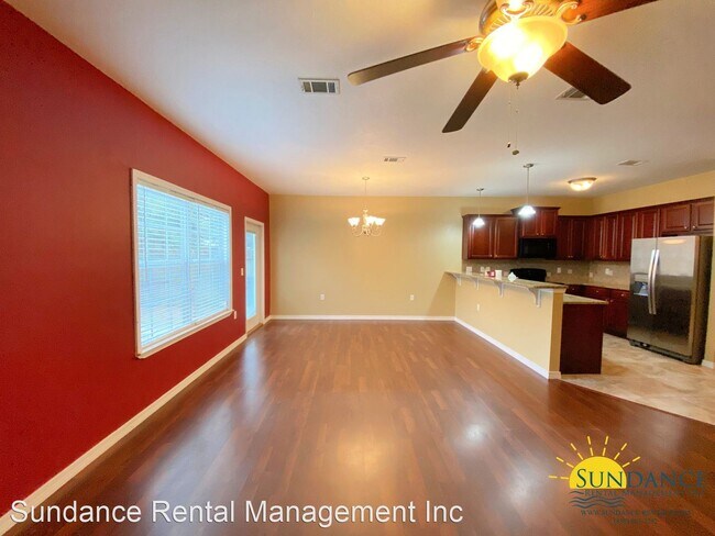 Foto del edificio - 3 br, 2.5 bath House - 338-B Harris Street