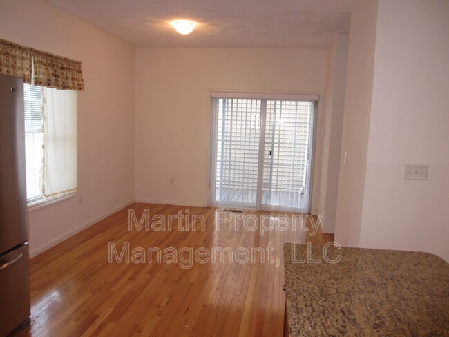 Foto del edificio - 2 Blue Jay Cir