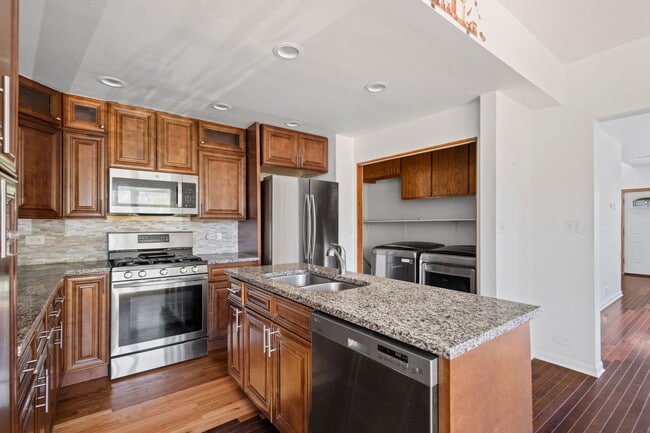 Foto del edificio - 5230 S Lockwood Ave