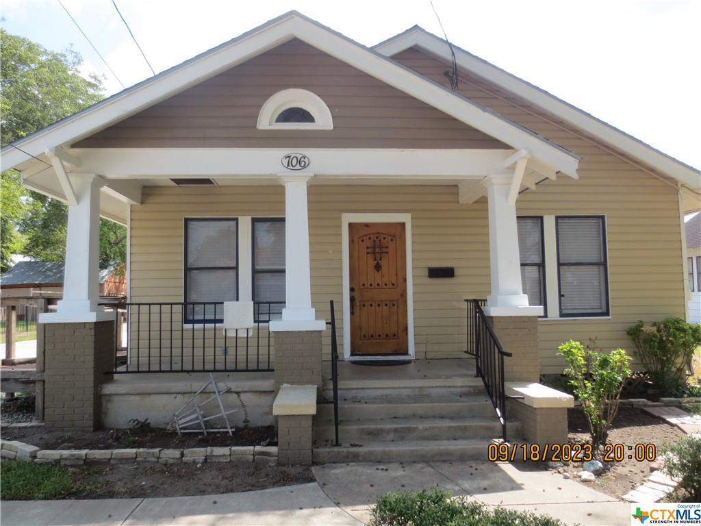 Primary Photo - 706 S Main St