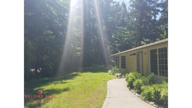 Foto del edificio - Wonderful rambler in amazing wooded commun...