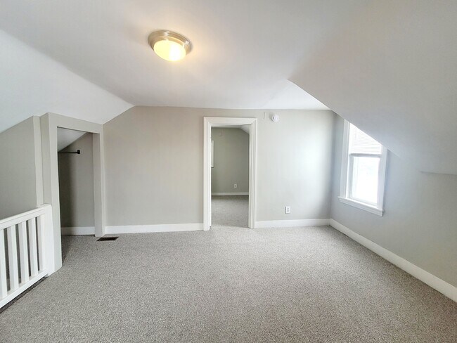 Foto del edificio - 219 Lane Ave SW