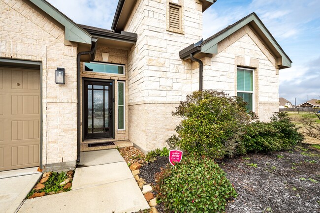 Building Photo - 14231 Angelina Dr