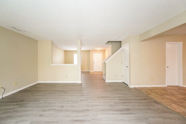 Foto del edificio - 9033 Southernwood Way