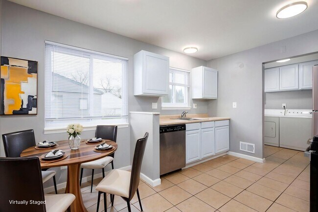 Foto del edificio - 13679 Sidonie Ave