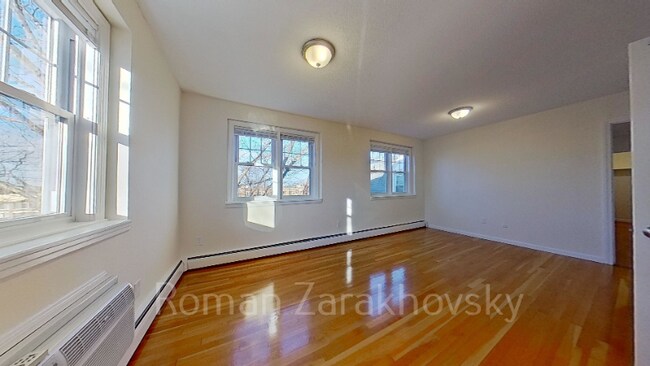 Foto del edificio - 2018 Commonwealth Ave