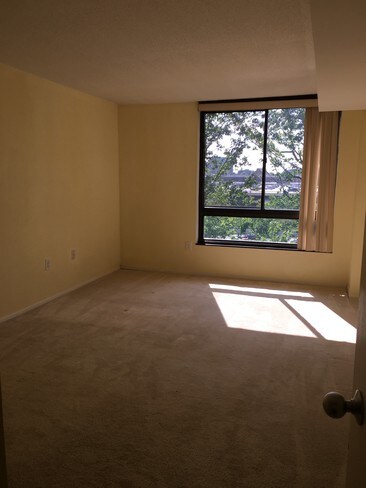 Foto del edificio - 1808 Old Meadow Rd