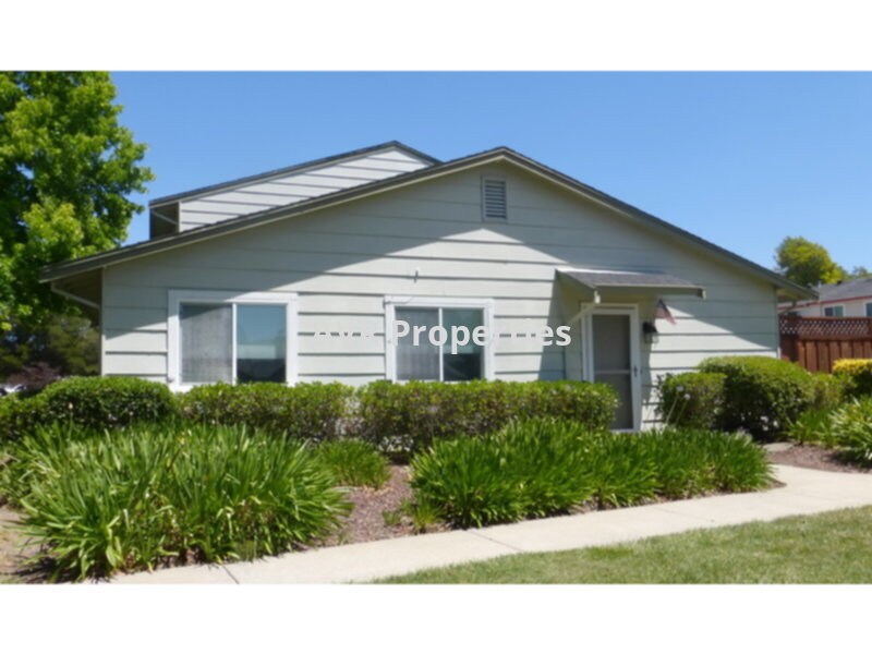 Foto principal - 1897 Monterey Dr
