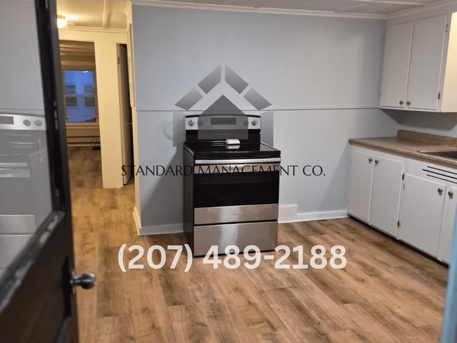 Building Photo - 7 Tardiff St