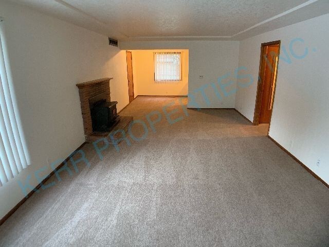 Foto del edificio - 935 NE 117th Ave