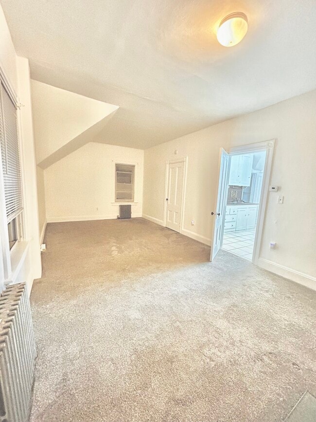 X-Large living room with entrance from foyer or kitchen area - 273 Jastram St
