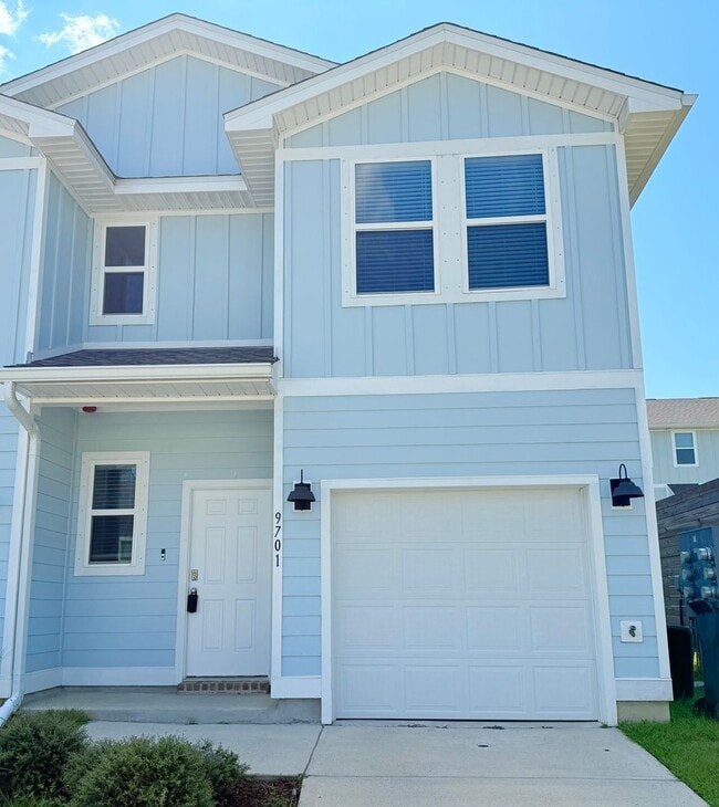 Building Photo - 9701 Nature Creek Blvd