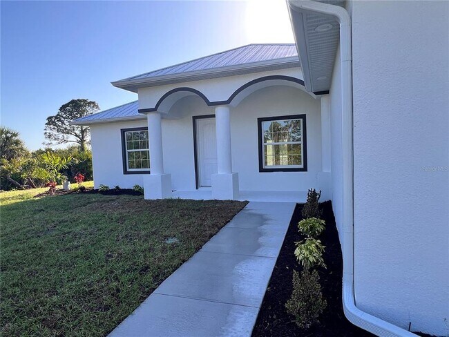 Building Photo - 7493 Wycliff Dr