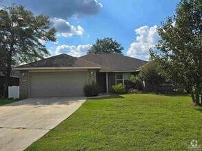 Building Photo - 2320 Badger Cir