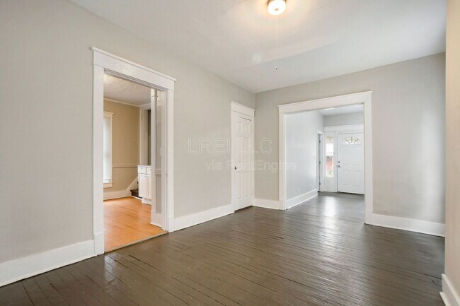 Foto del edificio - 844 S 33rd St