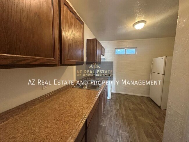 Foto del edificio - 1229 W Pierce St