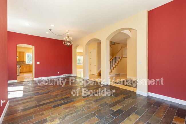 Foto del edificio - 4067 Guadeloupe St