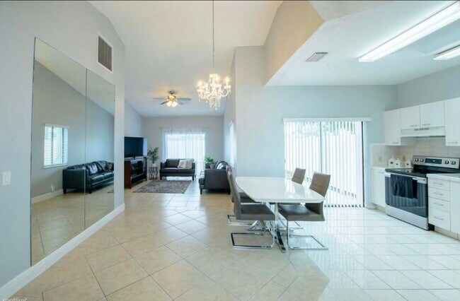 Foto del edificio - 5924 Strawberry Lakes Cir