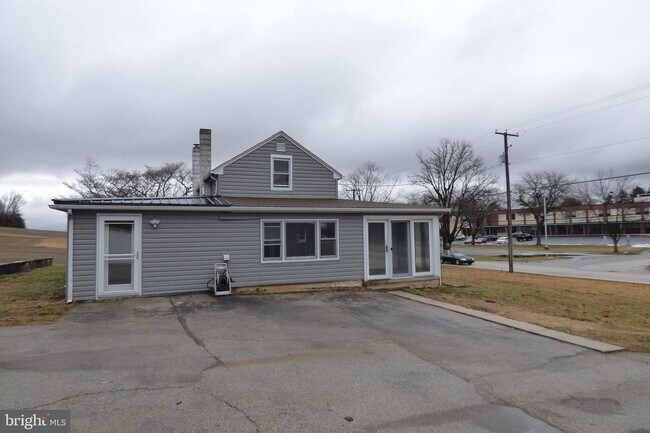 Foto del edificio - 277 Old Hanover Rd