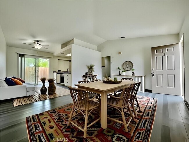 Foto del edificio - 79400 Ave 42