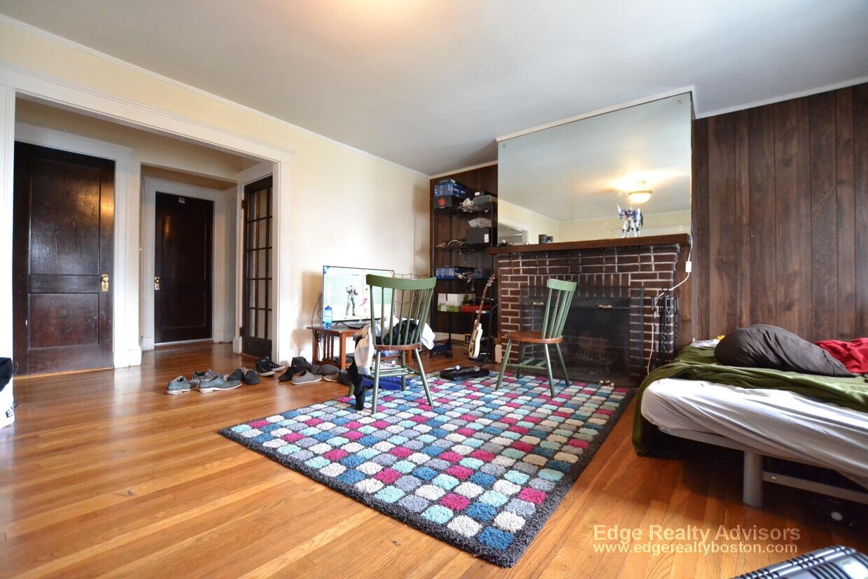 Primary Photo - 268 Allston St