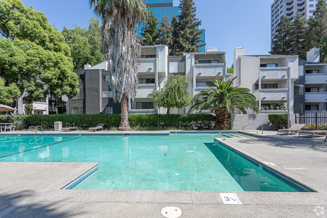 Governor's Square Apartments - Apartments In Sacramento, CA ...