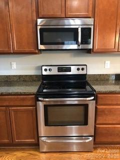 Foto del edificio - 5220 Chapel Chase Lane