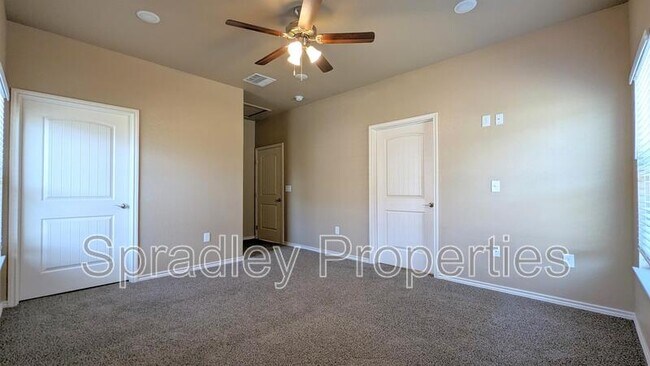 Building Photo - 1044 Hibiscus Dr