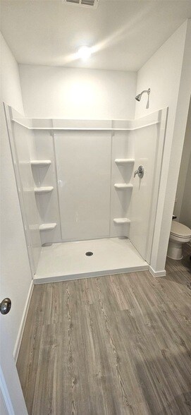 Foto del edificio - 1612 Cattle Dr Ln