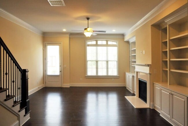 Building Photo - 109 Alderwood Hill NE