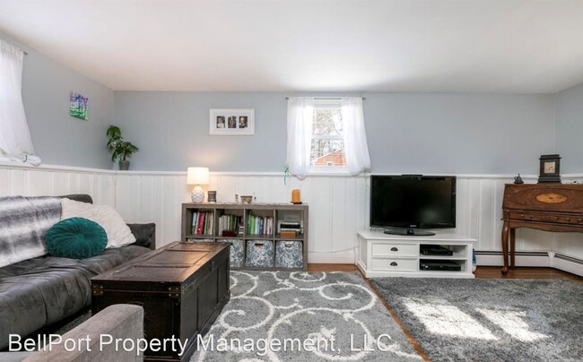 Building Photo - 3 br, 1.5 bath House - 35 Skillin Road