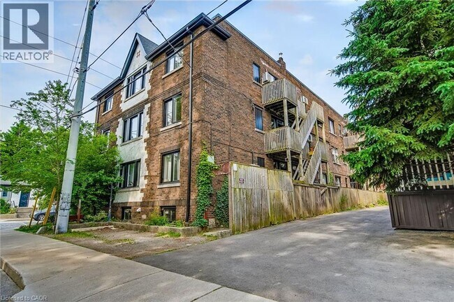 Building Photo - 312 Aberdeen Ave