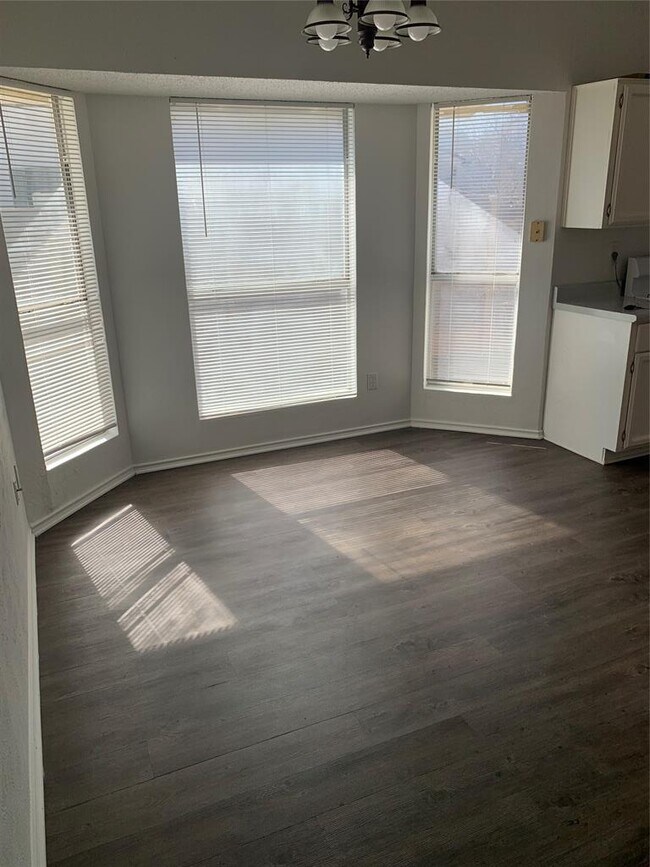 Foto del edificio - 4608 Bundyhill Dr