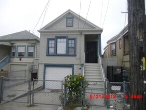 Building Photo - 1623 25th Ave