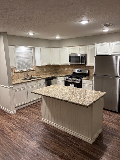 Foto del edificio - 23914 Conefall Ct