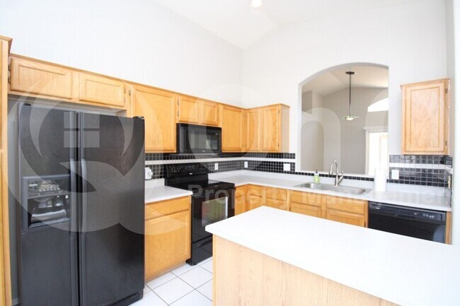 Building Photo - 1083 W Orchid Ln