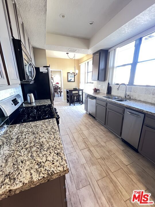 Foto del edificio - 11700 Iowa Ave
