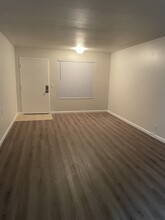Regular studio - 274 sqft - The Presidio Apartments